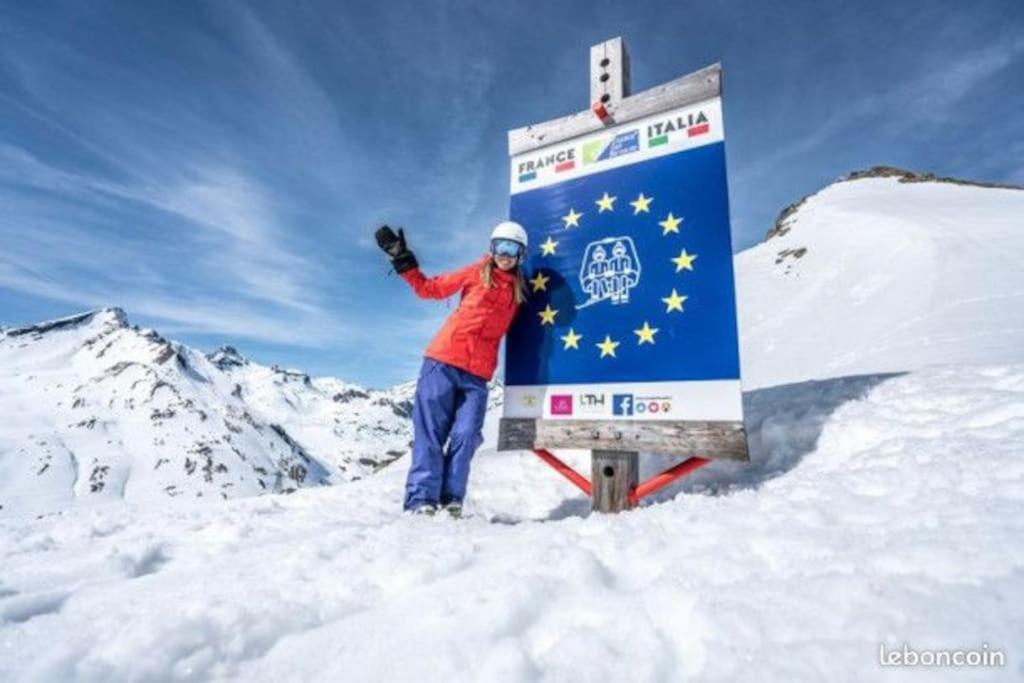 2 Pieces 4-6 Personnes Renove Avec Parking Couvert, 100M Des Pistes Montvalezan Luaran gambar